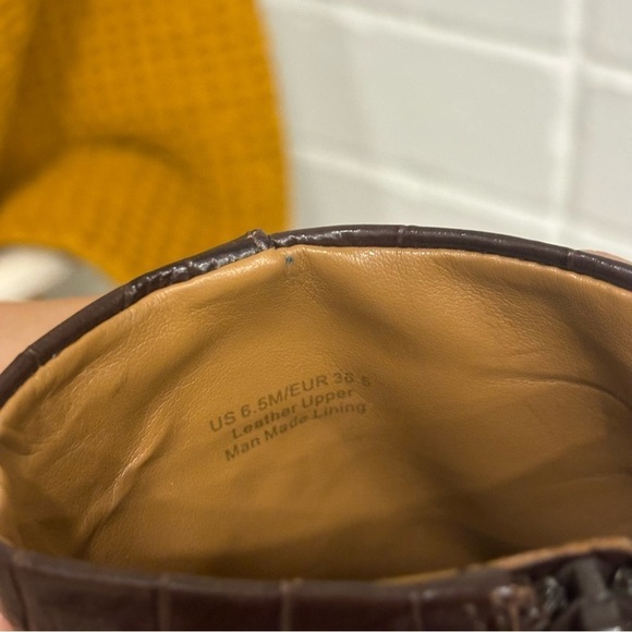 Via Spiga Sahira brown croc embossed booties - Picture 9 of 9